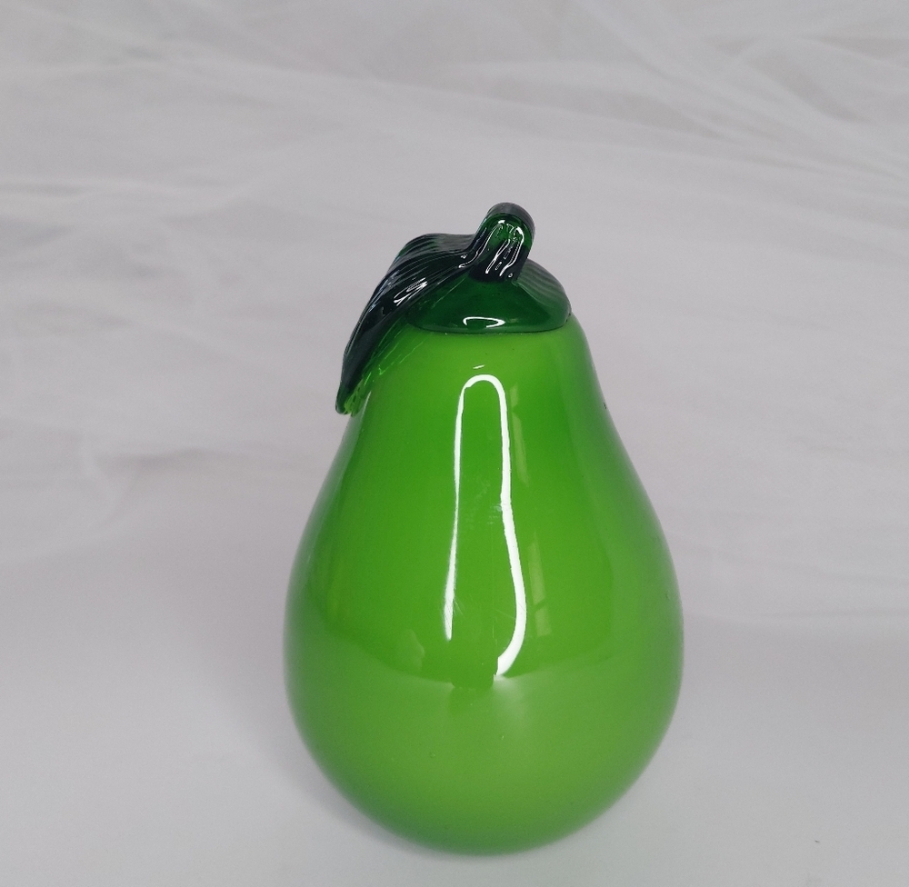 Green Pear Glass Art Figurine Fruit Bowl Filler